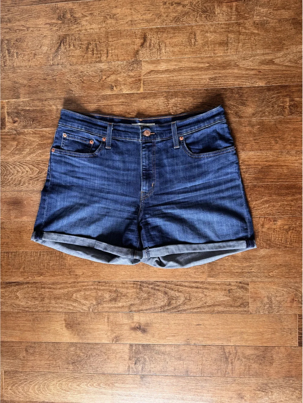 Levi's Mid Length Shorts Womens 31 Medium Wash Cuffed Zip Fly